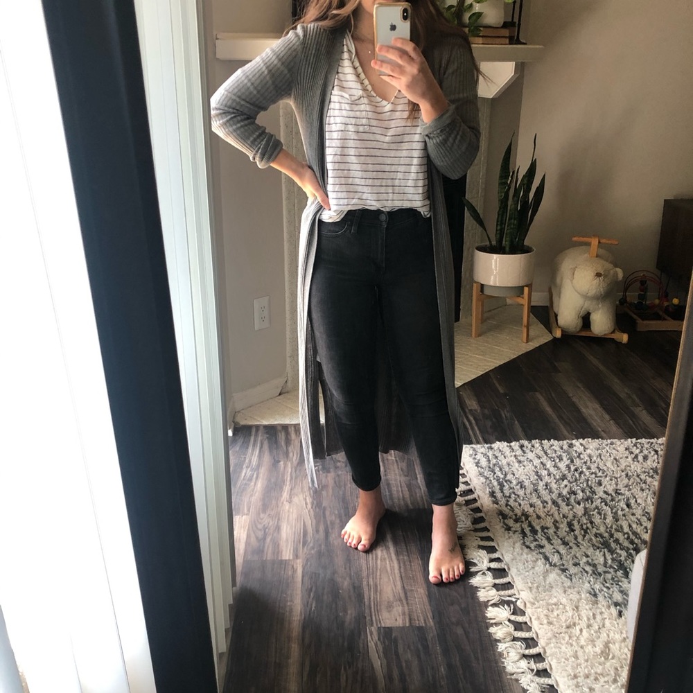 Long grey ribbed cardigan